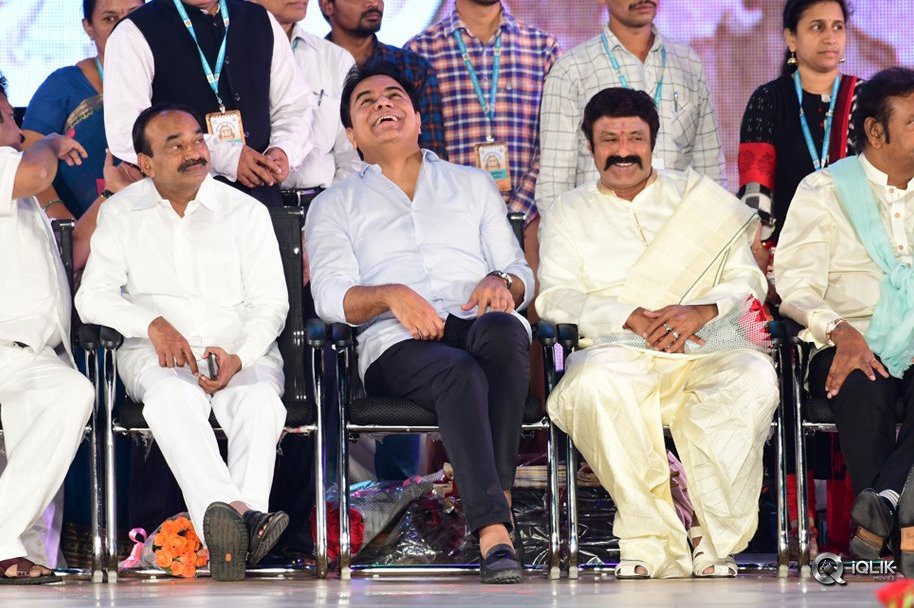 Cine-Sangeetha-Vibhavari-At-World-Telugu-Conference